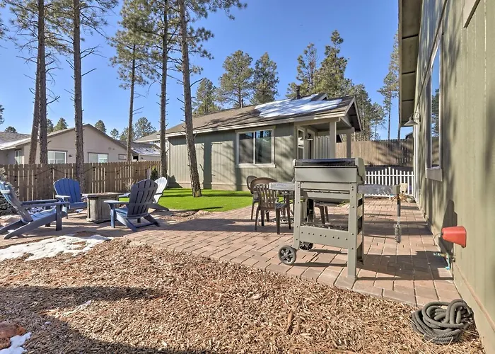 Family Hideaway W/ Guest House! Flagstaff